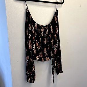 Summer cropped going out top